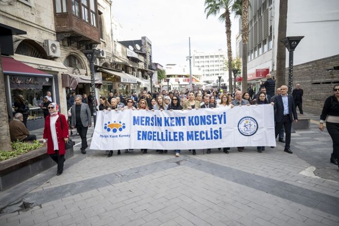 �ZEL GEREKS�N�ML� B�REYLER �B�Z DE VARIZ� MESAJI VERD�