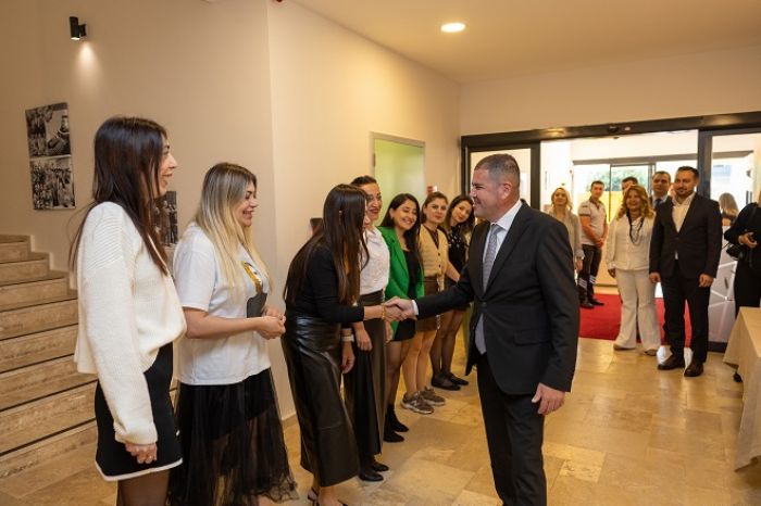 BAKAN TUNCER: GELECEMZ RETMENLERN EMEYLE EKLLENYOR