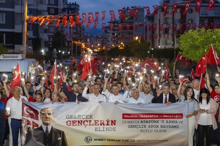19 MAYIS CO�KUSU SOKAKLARA TA�TI