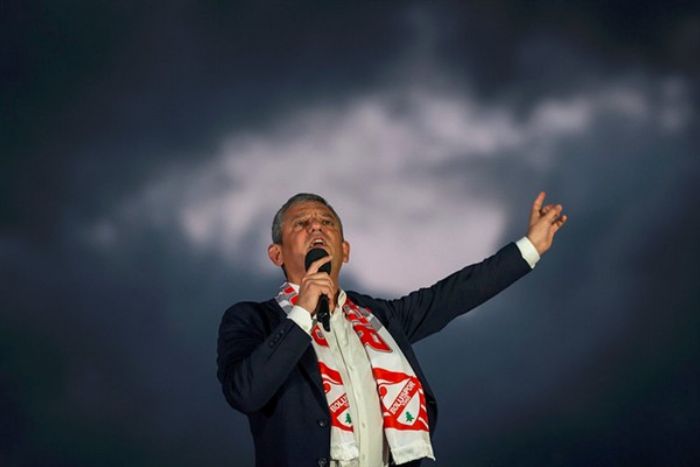 zel: Trkiyenin anayasaszlatrma srecinde eik atlanyor!