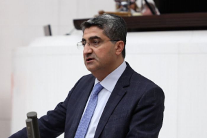 Ekmen: �nternet altyap�s� k�rsal b�lgelerde hala yetersiz